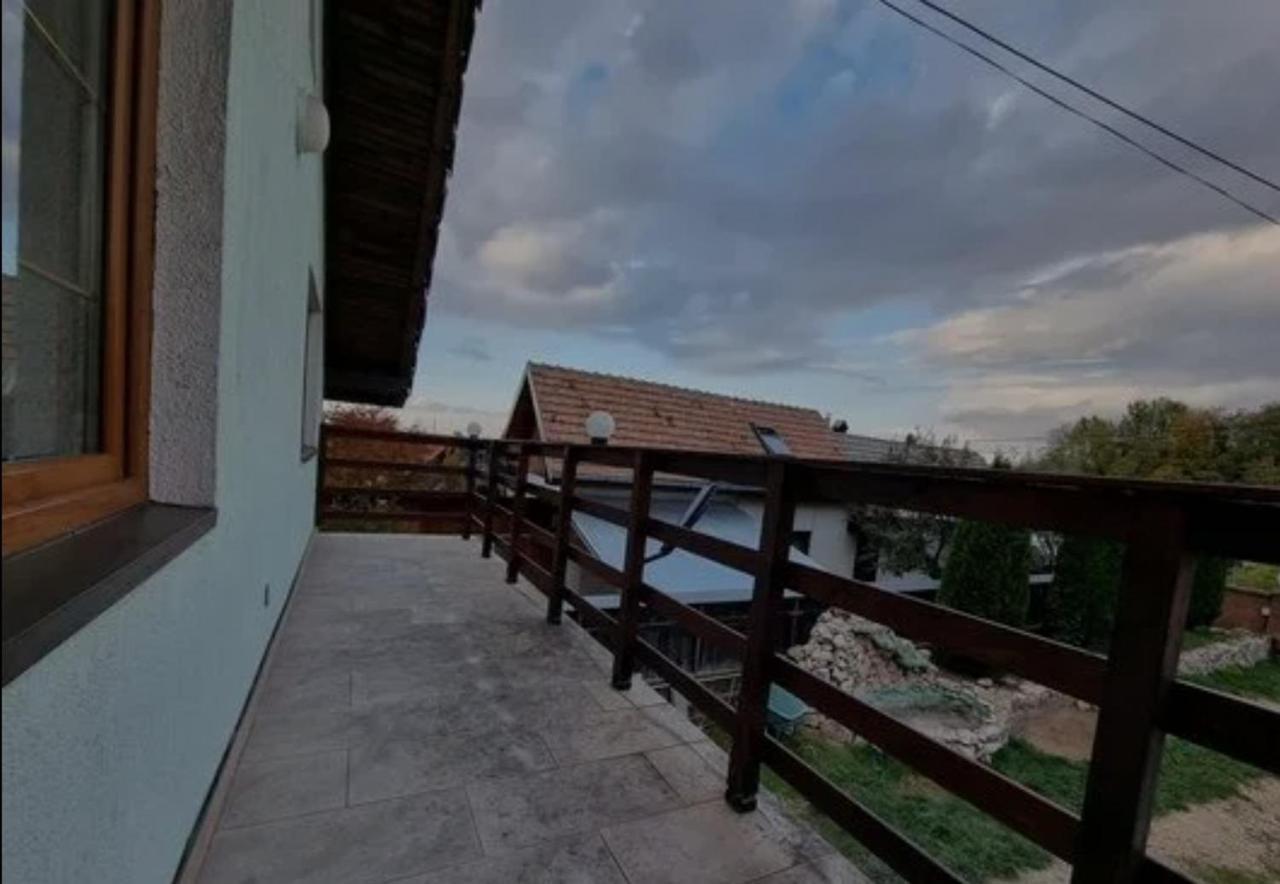 Ciprians' Home Săcele エクステリア 写真