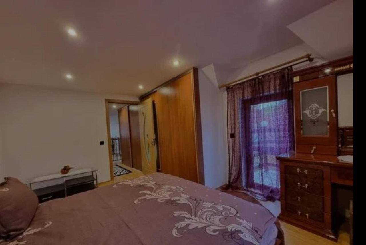 Ciprians' Home Săcele エクステリア 写真